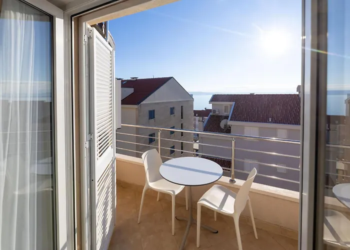 Apartament Domo *