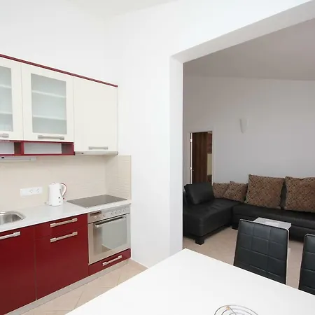 Domo Apartment *