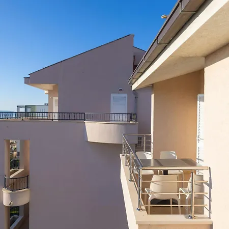 Domo Apartman *
